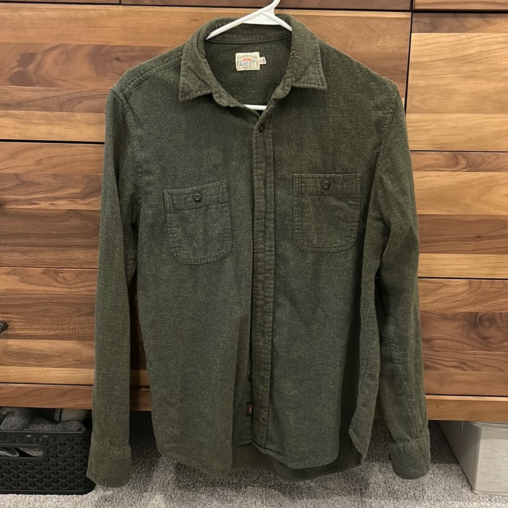 Faherty Men’s flannel button down